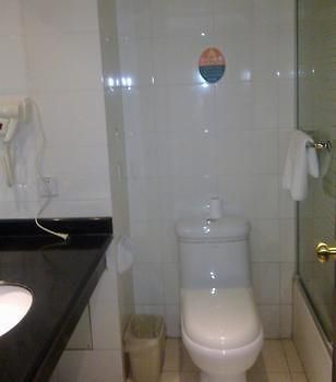 Green Tree Inn Gaoyou Tonghu Road Beihai Express Hotel Yangzhou Bagian luar foto