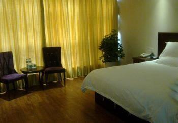 Green Tree Inn Gaoyou Tonghu Road Beihai Express Hotel Yangzhou Bagian luar foto